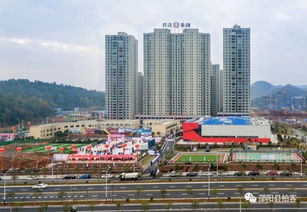 戳這里,看邵陽(yáng)縣五環(huán)時(shí)代全民健身中心360 無(wú)死角的美